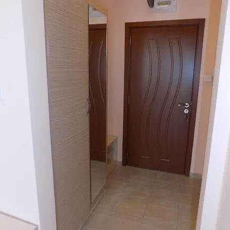 Kristal Park 322 מלון *